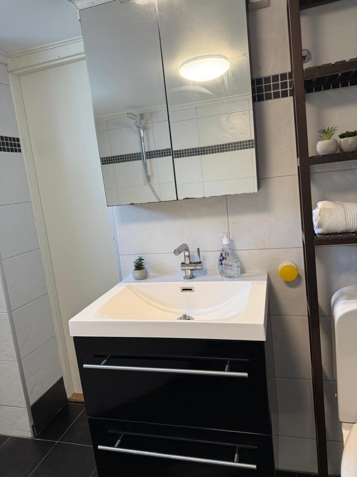 Nice Apartment * As